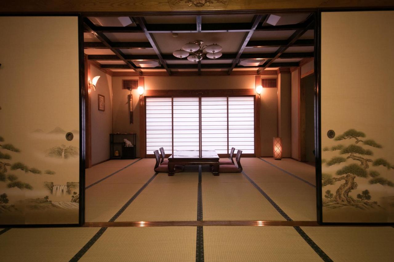 芳泉鹤酒店 别府 外观 照片
